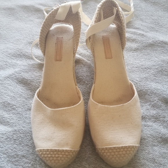 Cream Espadrilles - Picture 4 of 7